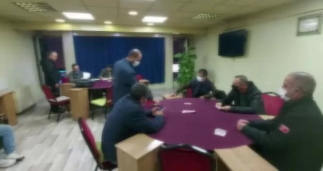 Maltepe’de kumar oynayanlara baskın

