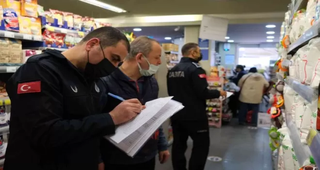 Maltepe’deki marketlerde yılbaşı denetimi
