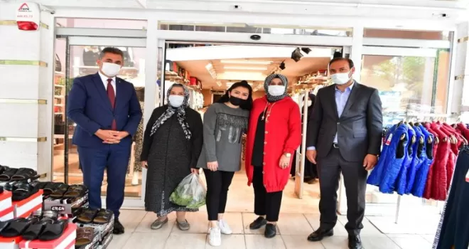 Mamak Belediye Başkanı Köse’den esnafa ziyaret
