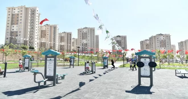 Mamak Belediyesinden Zirvekent’te park açılışı

