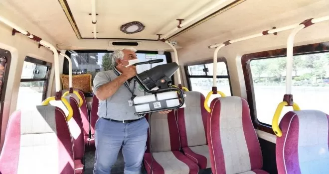 Mamak’ta araçlar tek tek dezenfekte ediliyor
