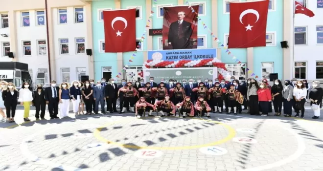 Mamak’ta ilk ders zili çaldı
