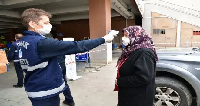 Mamak’ta pazar yerlerinde Covid-19 düzeni
