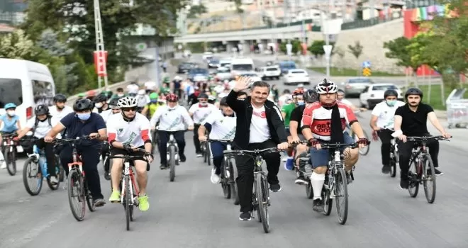 Mamak’ta pedallar sıfır karbon için çevrildi
