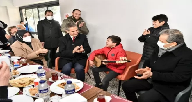 Mamaklı çocuklar yeteneklerini keşfediyor
