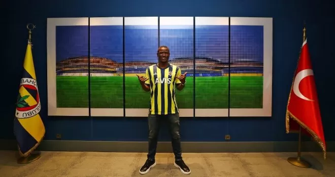 Mame Thiam, Fenerbahçe’de
