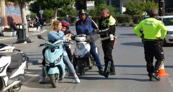 Manavgat’ta denetlenen 300 motosikletten 26’sına ceza uygulandı
