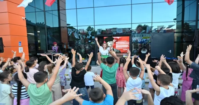 Manisa Büyükşehir Saruhanlı’da çocukların yüzlerini gülümsetti