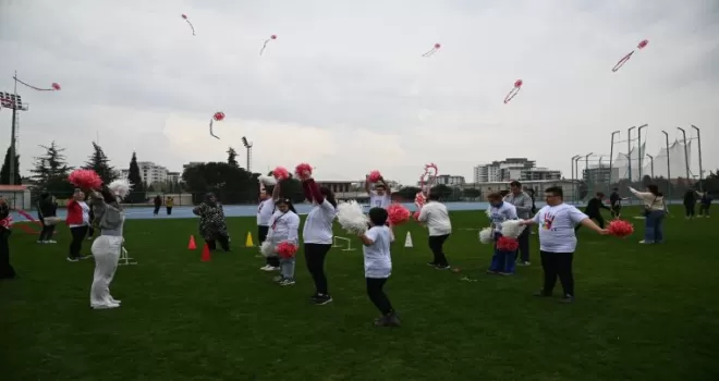 Manisa’da özel bireyler için renkli şenlik
