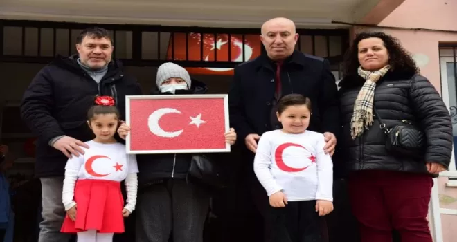 Manisa’da şehit Mehmet Savunmaz adını taşıyan okulda anıldı