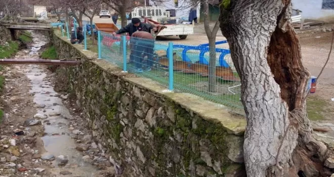 Manisa’da tehlike arz eden dereler güvenli hale getiriliyor