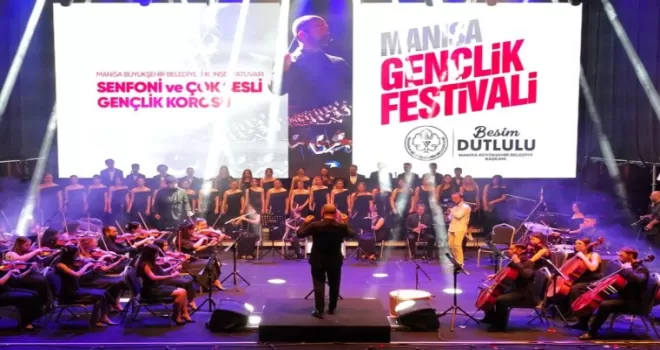 Manisa Gençlik Festivali’nde unutulmaz konser