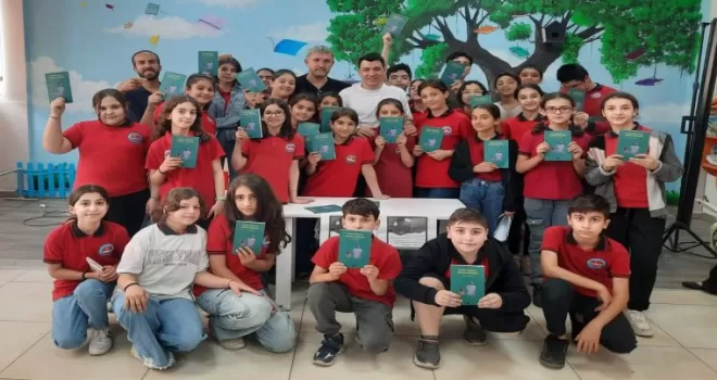 Mardin’de ’Yaman’ yazar öğrencilerle buluştu