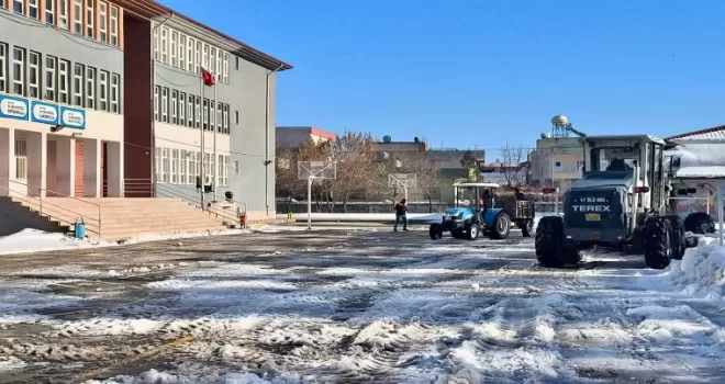 Mardin Midyat’ta kar seferberliği