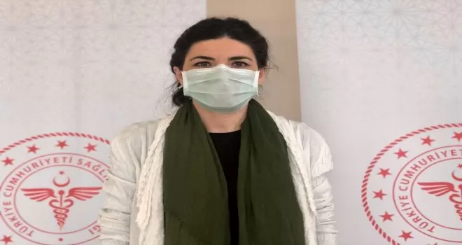 Maskenize yanlışlıkla dokunmanız durumunda dahi çöpe atın
