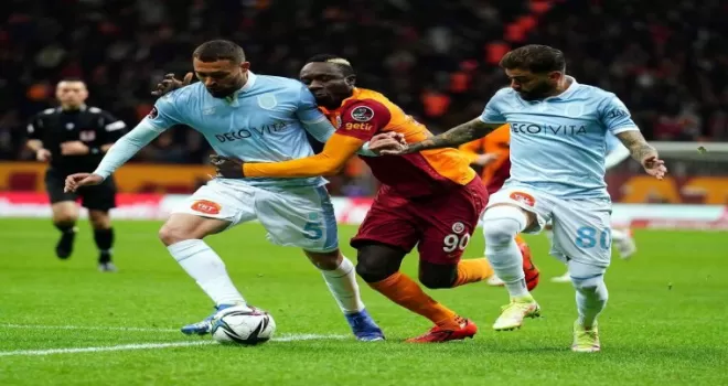 Mbaye Diagne sakatlandı
