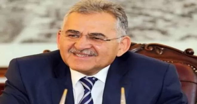 Memduh Büyükkılıç’tan 19 Kayseri firmasına ’ilk 1000’ tebriği