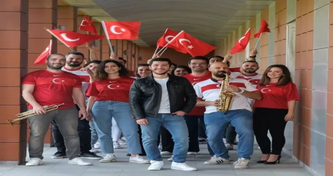 Mercedes-Benz çalışanlarından Milli Takım’a destek marşı
