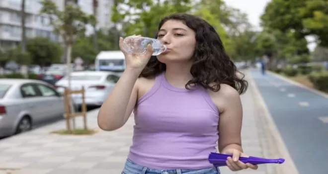Mersin’de artan hava sıcaklığına karşı uyarılar