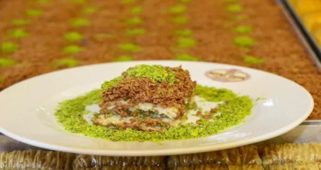 Meşhur baklava ustasından ucuz tatlı uyarısı
