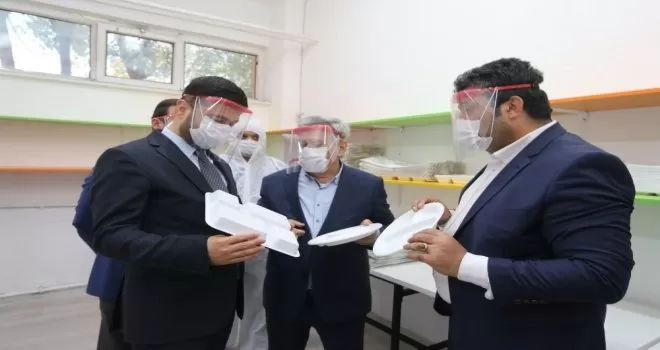Meslek lisesi fabrika gibi çalışıyor
