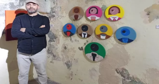 Metin Özgör’ün “Ne Yerde Ne Gökte” Sergisi Mardin’de açıldı