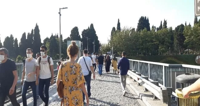Metrobüslerde dikkat çeken yoğunluk
