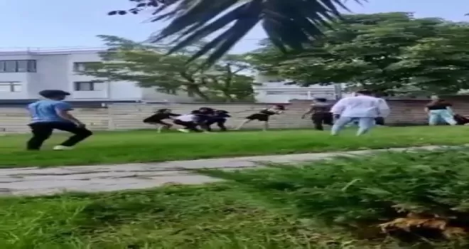 Meydan dayağına dönen kız kavgası kamerada

