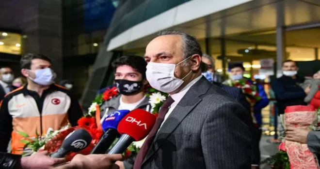 Milli halterci Muhammed Furkan Özbek’e Ankara’da coşkulu karşılama
