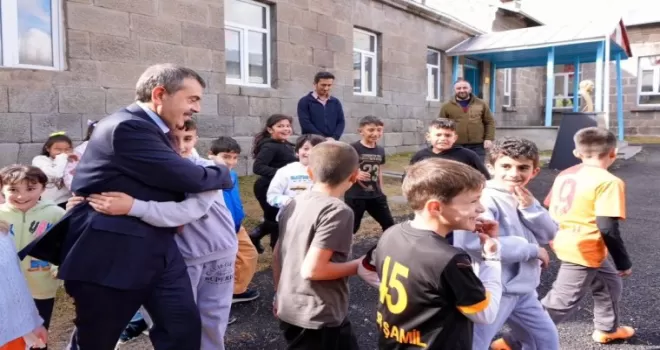 Milyonlarca öğrenci için tatil başlıyor... Bakan Tekin’den karne mesajı