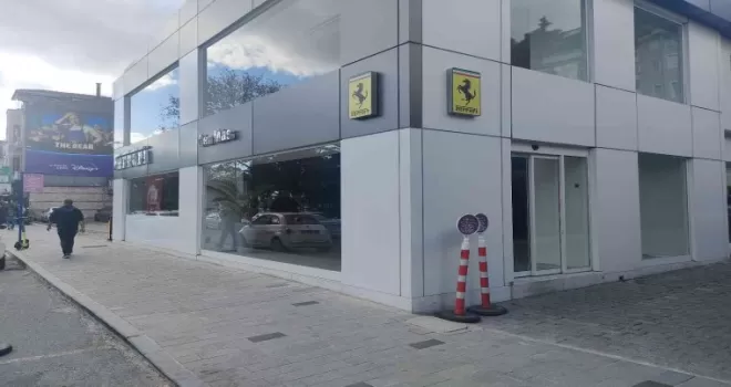 Milyonluk araca silahlı saldırı
