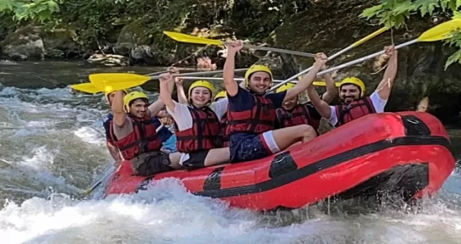 Mimarlar rafting heyecanı yaşadı