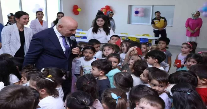 Minikler için ‘hoş geldiniz pastası’ kesildi
