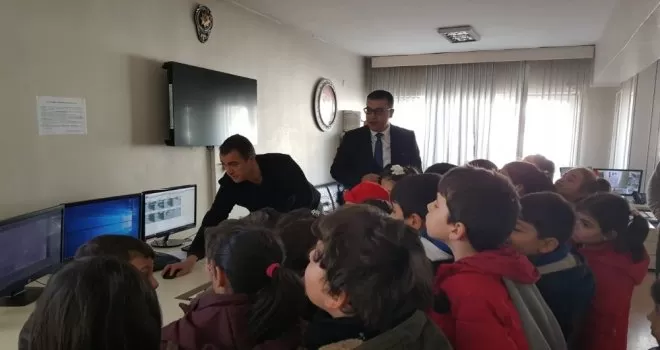 Miniklerden Kızılcıhamam Emniyetine ziyaret
