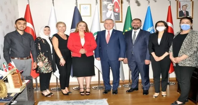 Moldova Büyukelçisi Croitor, ULUSKON’u ziyaret etti
