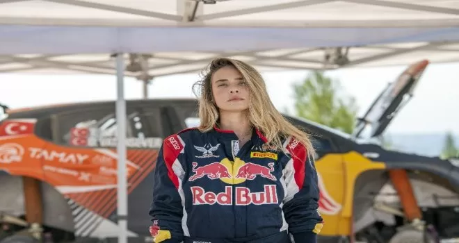 Müge Boz ve Red Bull sporcusu Yağız Avcı ile adrenalin tavan yaptı
