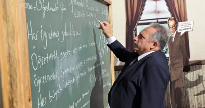 Mustafa Yalçın’dan ’Öğretmenler Günü’ mesajı
