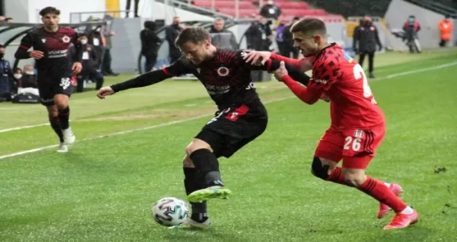 N’Sakala mı, Rıdvan mı, Dorukhan mı!
