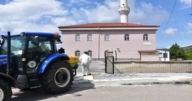 Nallıhan’da cuma namazı hazırlıkları sürüyor
