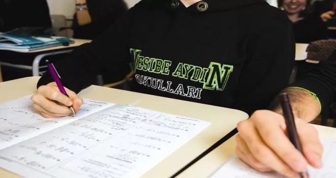 Nesibe Aydın Okulları, YKS’yi değerlendirdi
