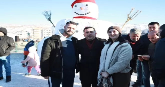 Nevşehir Belediyesi’nden ’kardan adam’ mutluluğu