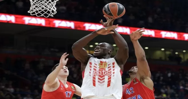 Nijeryalı basketbolcu Ojo kalp krizine yenik düştü
