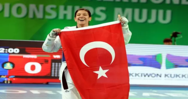 Nur Tatar, üçlemenin peşinde
