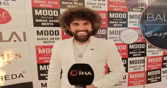 Ödül gecesinde tiyatro unutulmadı
