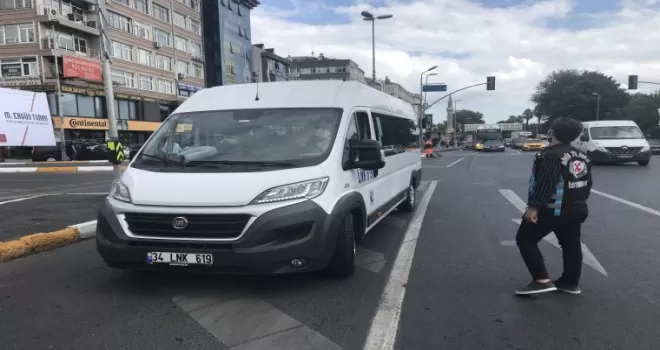 Okul çıkışı saatinde servis denetimleri sürdü
