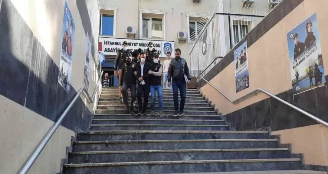 Öldürdüğü kişinin cesedini ön koltukta Yalova’ya kadar götürdü
