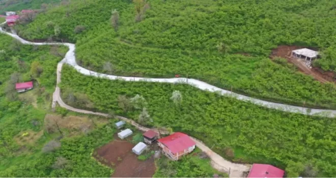 Ordu Kumru’da beton yol çalışması