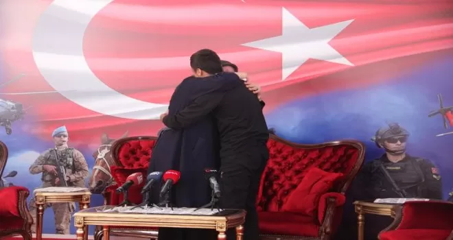 Örgütten kaçan şahıs, ailesine telim edildi
