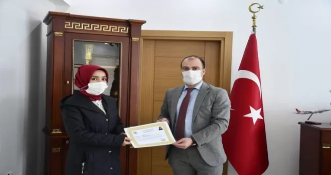 Örnek öğretmenlere başarı belgesi
