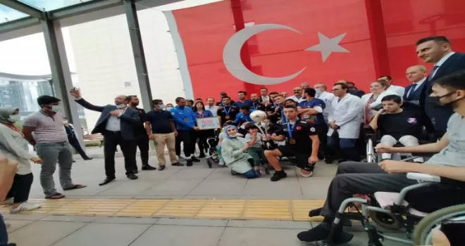 Osman Çakmak: "Şampiyonluk Türk milletine armağan olsun"
